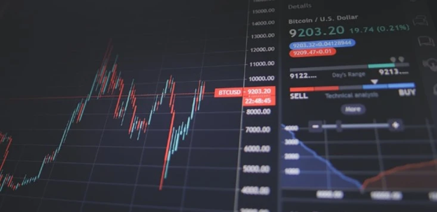 Short-term Bitcoin Trading vs. Long-term Bitcoin Investments